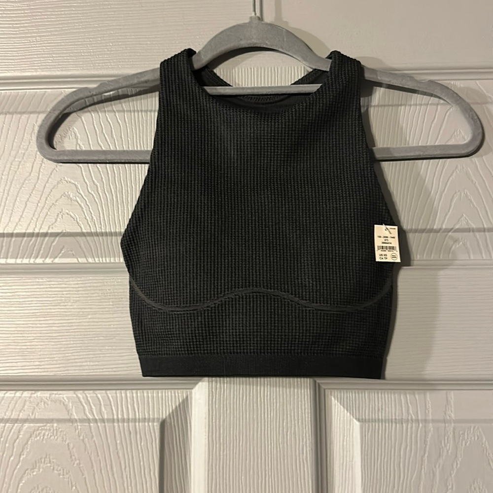 Black crop top with tags on from aerie